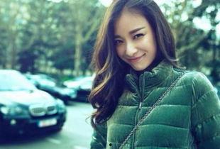 黑红女明星吃瓜系统小说娱乐圈,黑红女明星的娱乐圈吃瓜逆袭之路