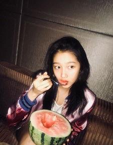 娱乐吃瓜酱的画面图片,揭秘娱乐圈幕后故事