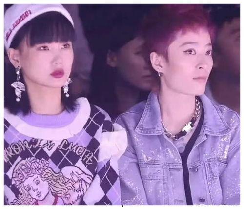 在娱乐圈吃瓜后我爆红了,意外爆红成为焦点